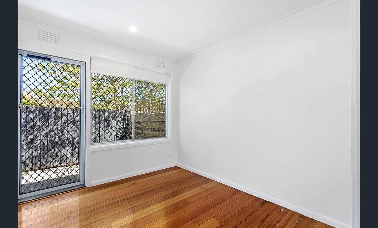 Unit in Prime Location