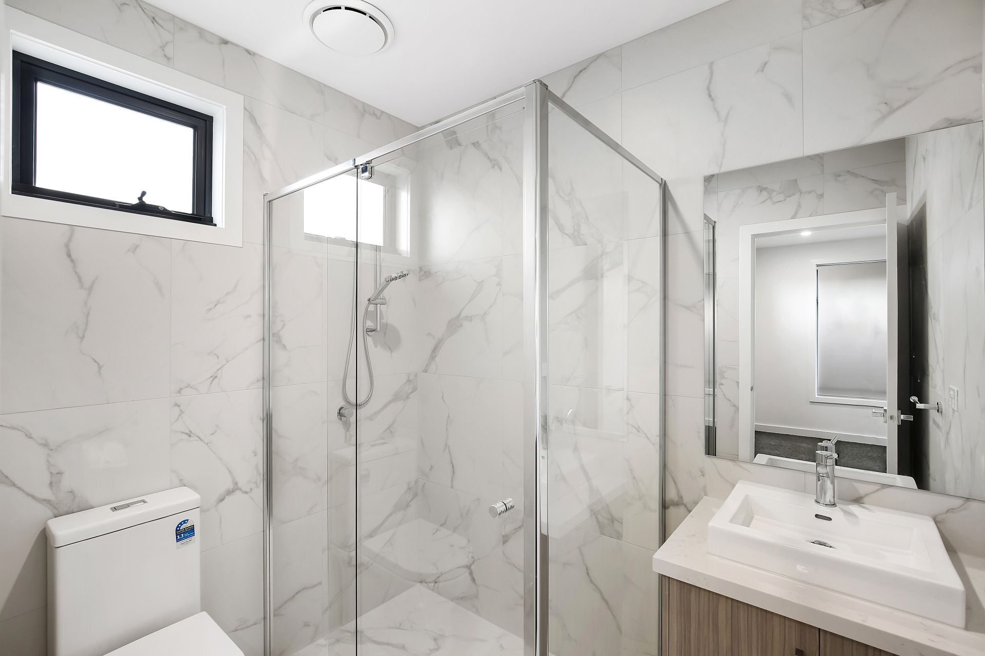 Three Bedroom, Three Bathroom's Stylish Contemporary Townhouse