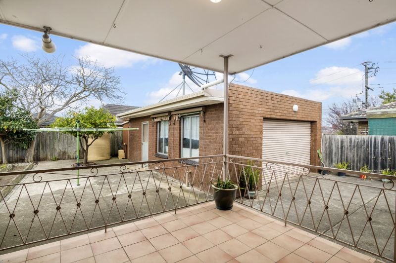 23 Deakin Avenue, Lalor