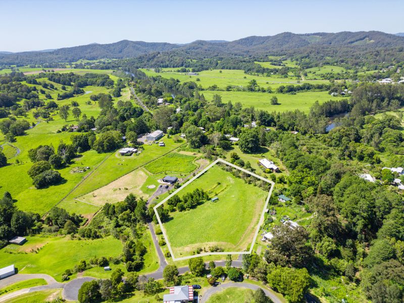 20 McLean Drive BELLINGEN NSW
