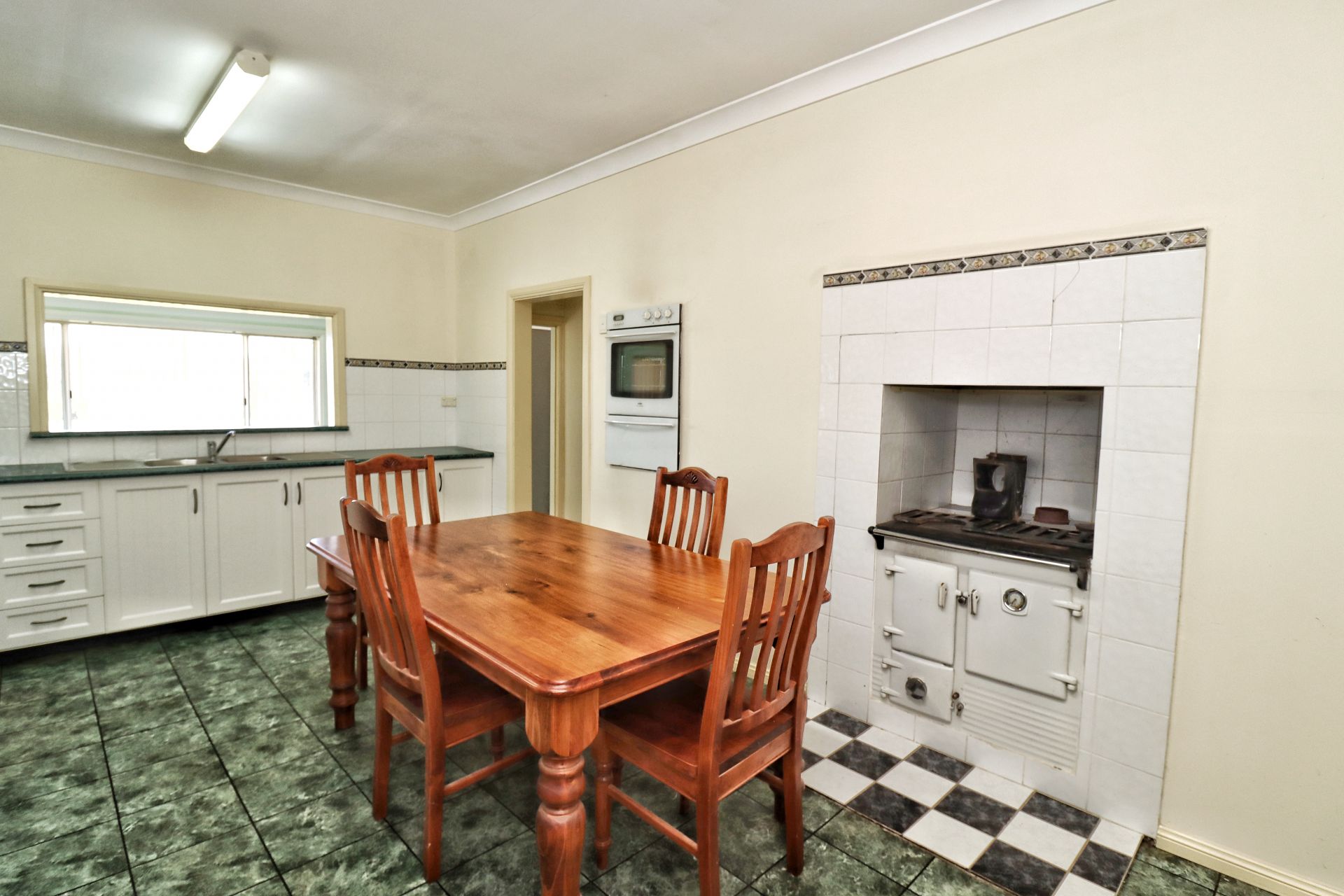 1 Baker Street, WOODSTOCK, Woodstock - Thumbnail 6