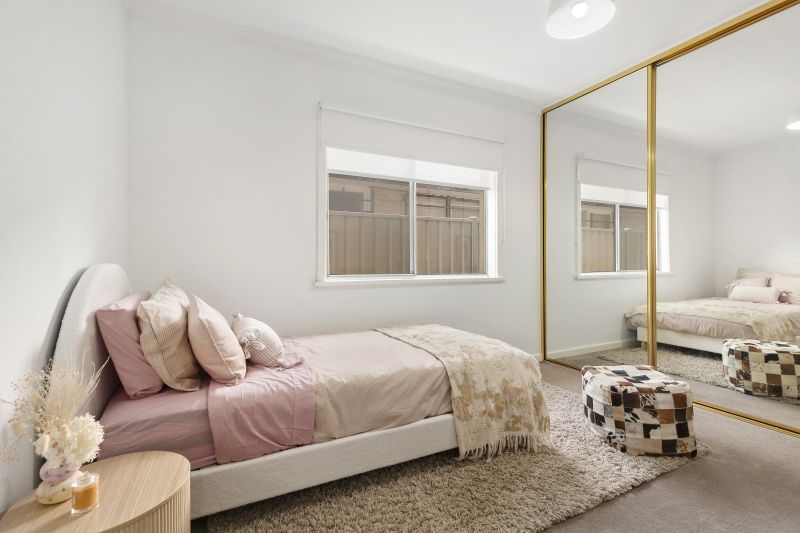 1/16 Larch Street, Thomastown