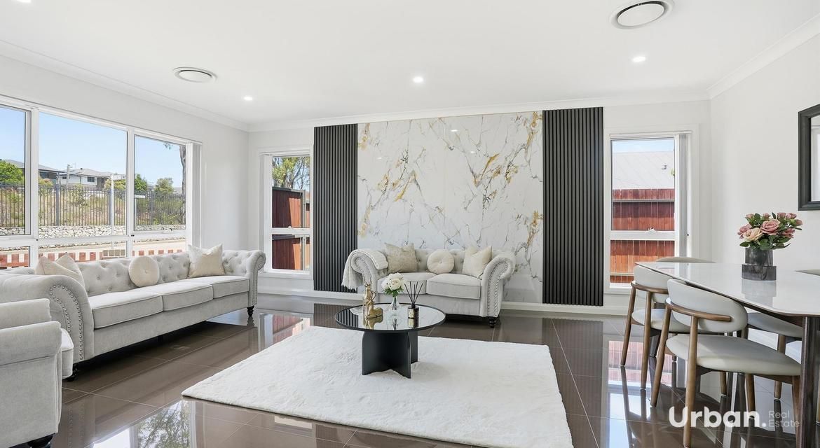 Denham Court 32 Plumegrass Avenue