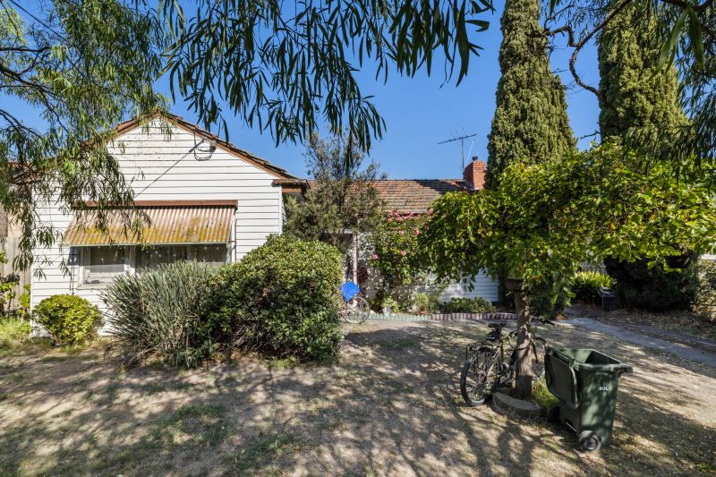 53 Leamington Street, Reservoir