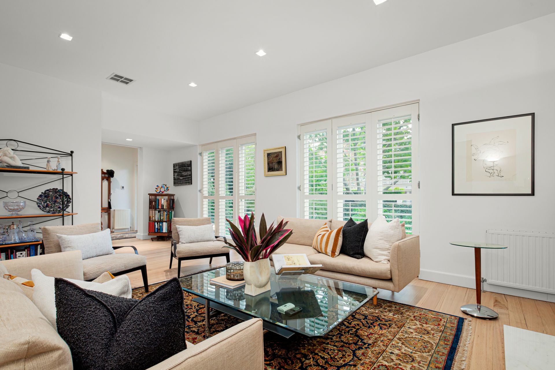 8 Woorigoleen Road, Toorak, Toorak - Thumbnail 2