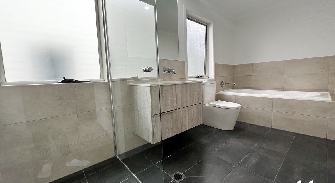 Denham Court 209 Jamboree Avenue