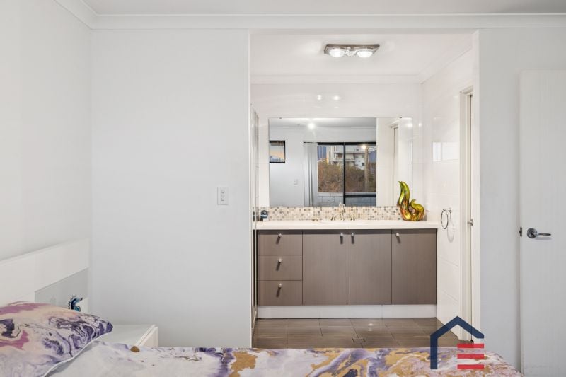 64 Ruby Street, North Perth