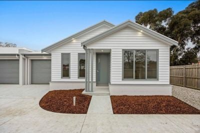 Buninyong 3/313 Forest Street Street