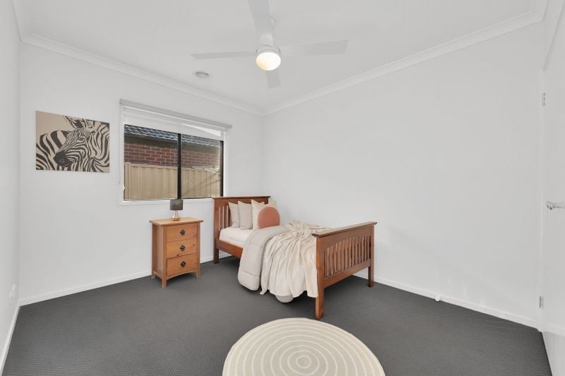 8 Taberer Court, Epping