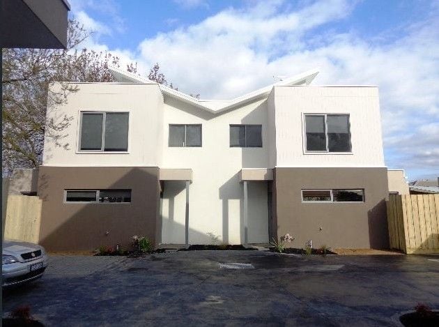 2-Bedroom Unit in Convenient Heidelberg West Location