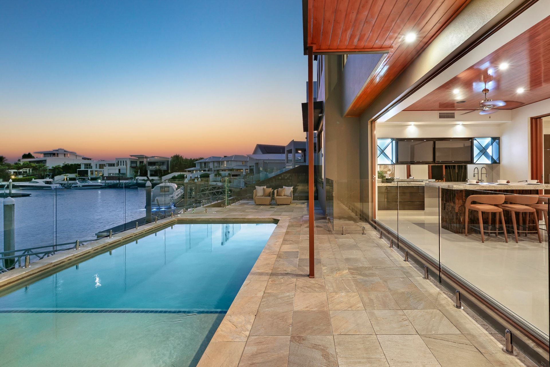 7 Royal Albert Crescent, Sovereign Islands QLD 4216, Sovereign Islands - Thumbnail 2