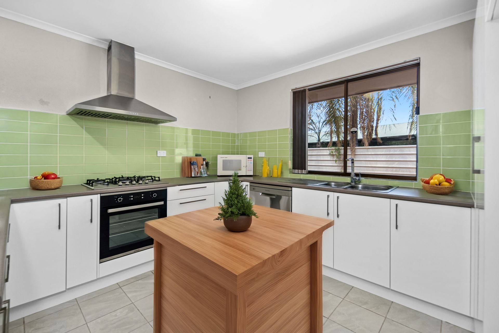 1/93 Dixon Road Braitling NT, Braitling - Thumbnail 4