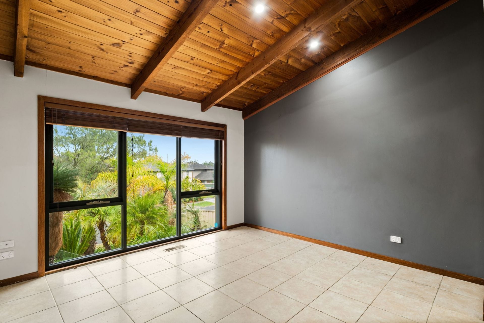 16 Gardiner Court, Mill Park, Mill Park - Thumbnail 5