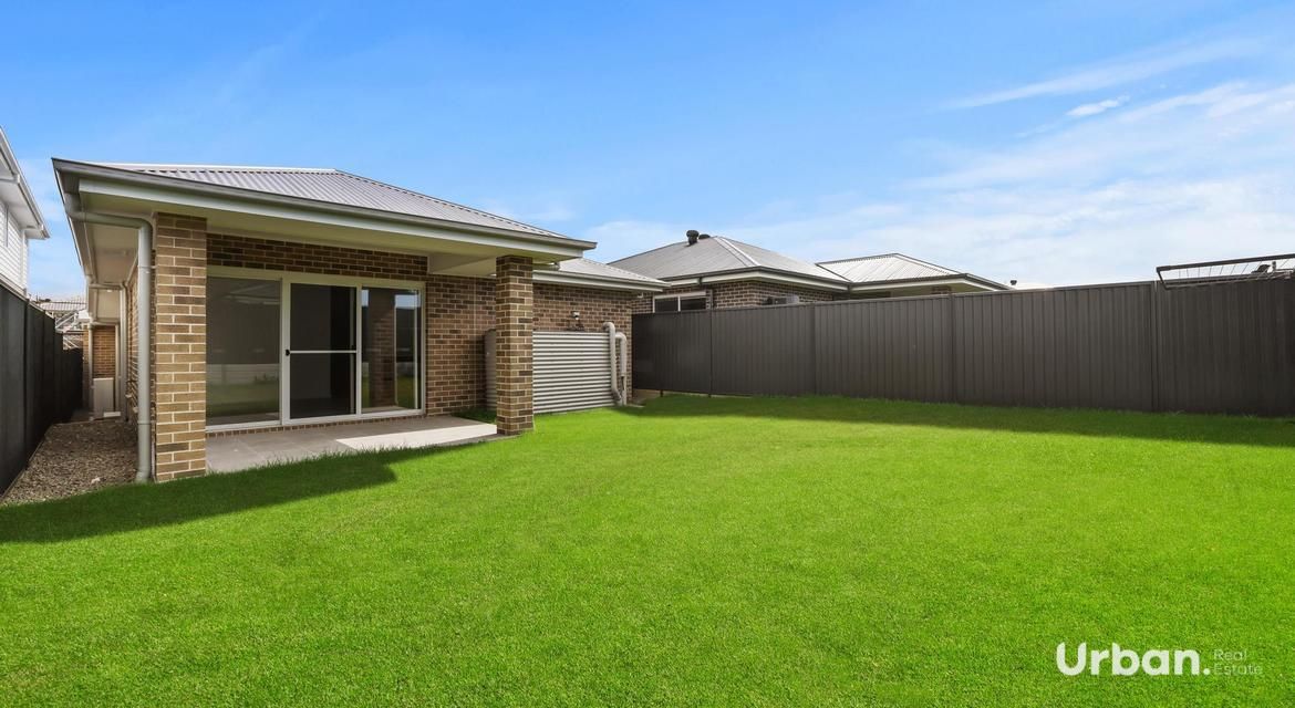 Austral 15 Parhelion Street