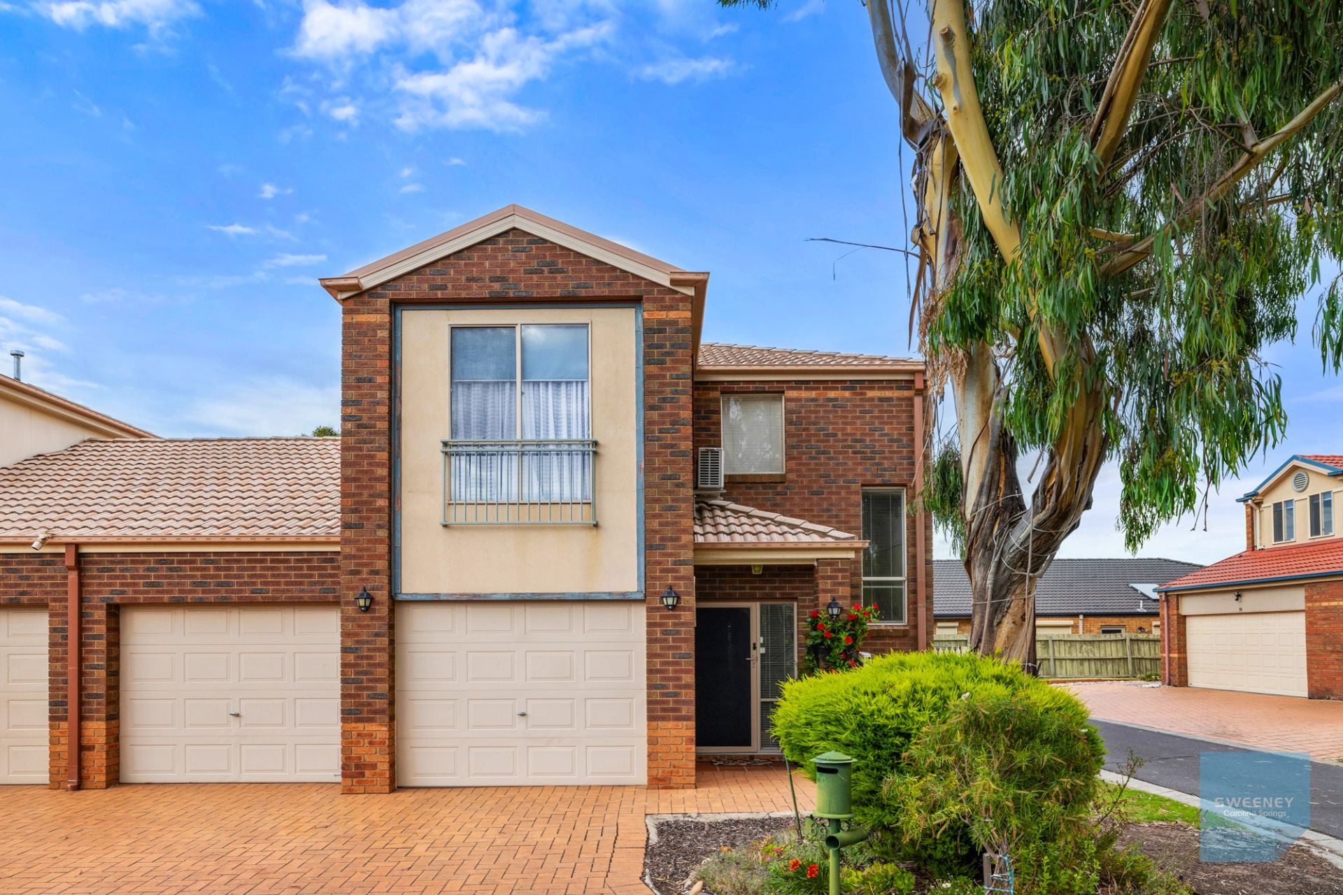 69 The Glades, Taylors Hill - Thumbnail 2
