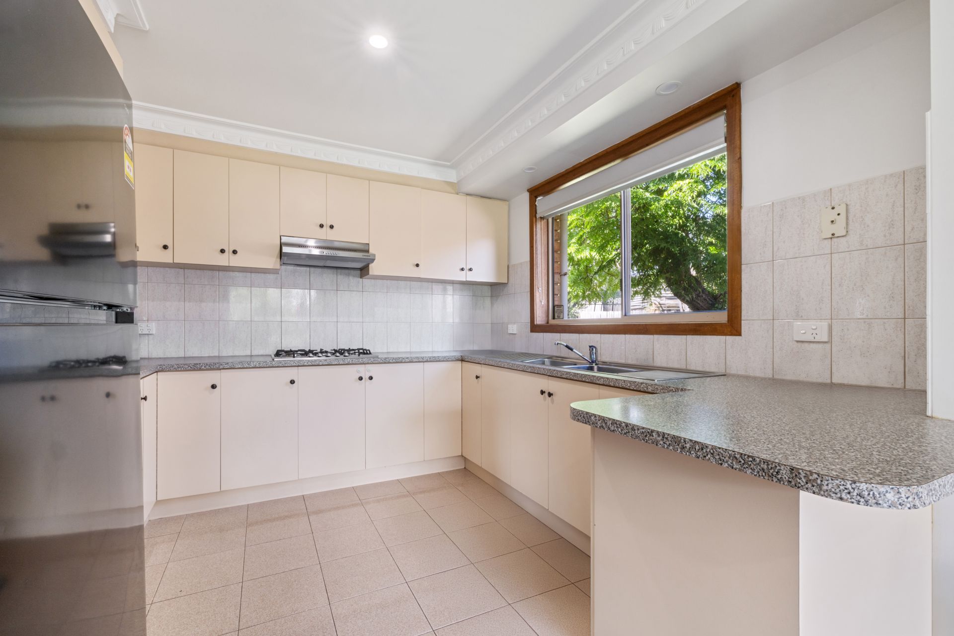 Quiet Court Living With Everyday Convenience