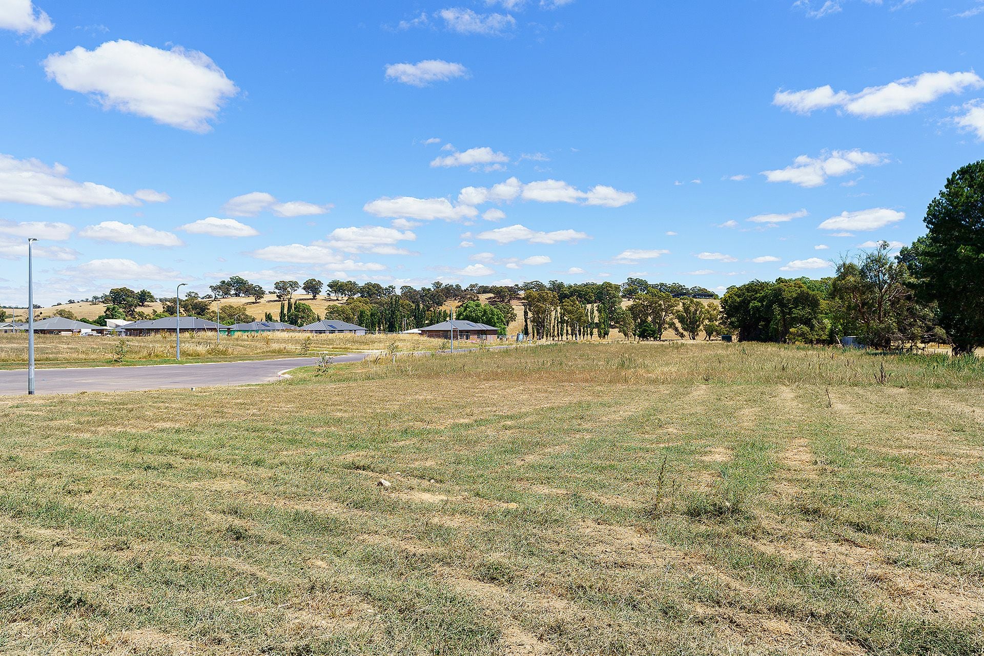 17 Banksia Court, Campbells Creek - Thumbnail 4