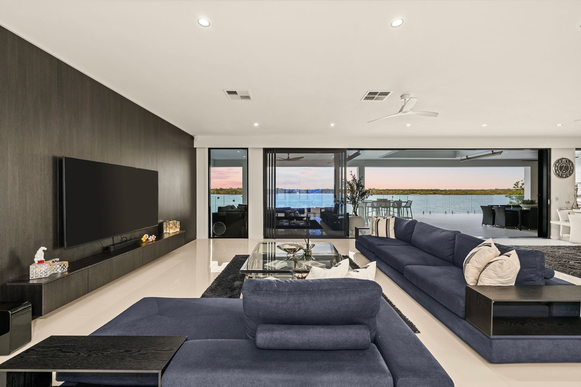 62 Knightsbridge Parade East, Sovereign Islands QLD 4216, Sovereign Islands - Thumbnail 7