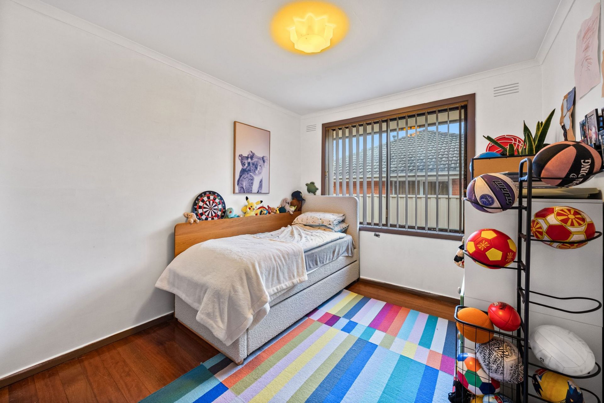 Spacious Semi-Detached Unit with Rare Huge Backyard