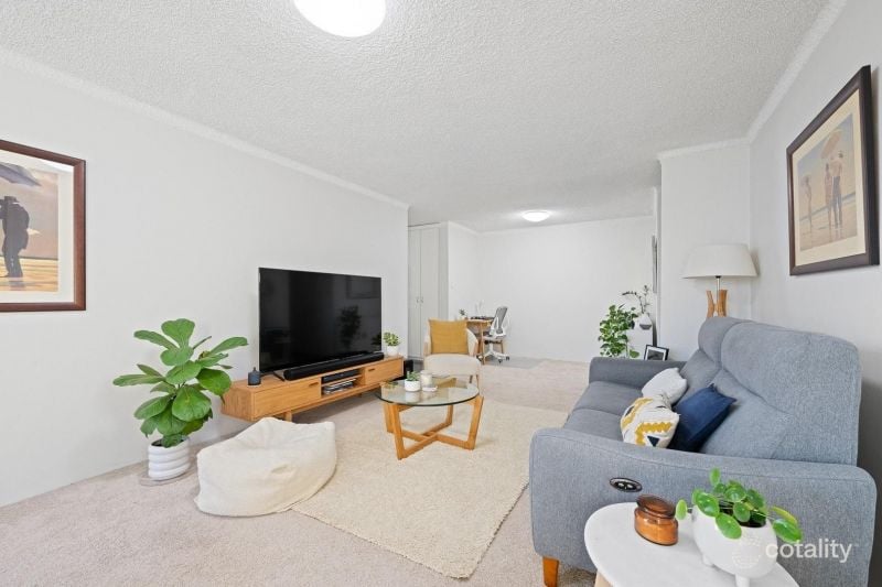 9/4 Bortfield Drive, Chiswick