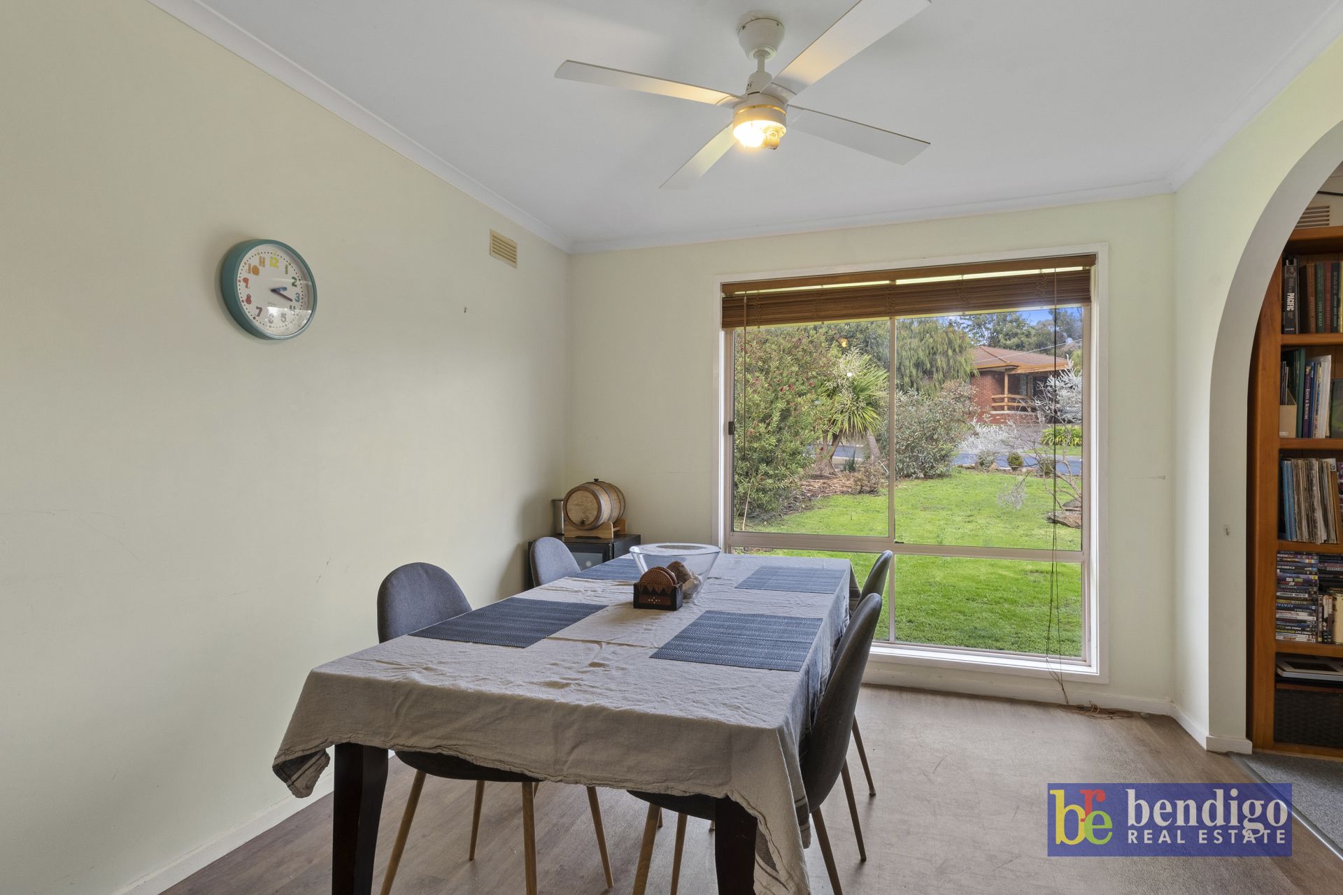 2 Deakin Drive Flora Hill VIC, Hill - Thumbnail 4