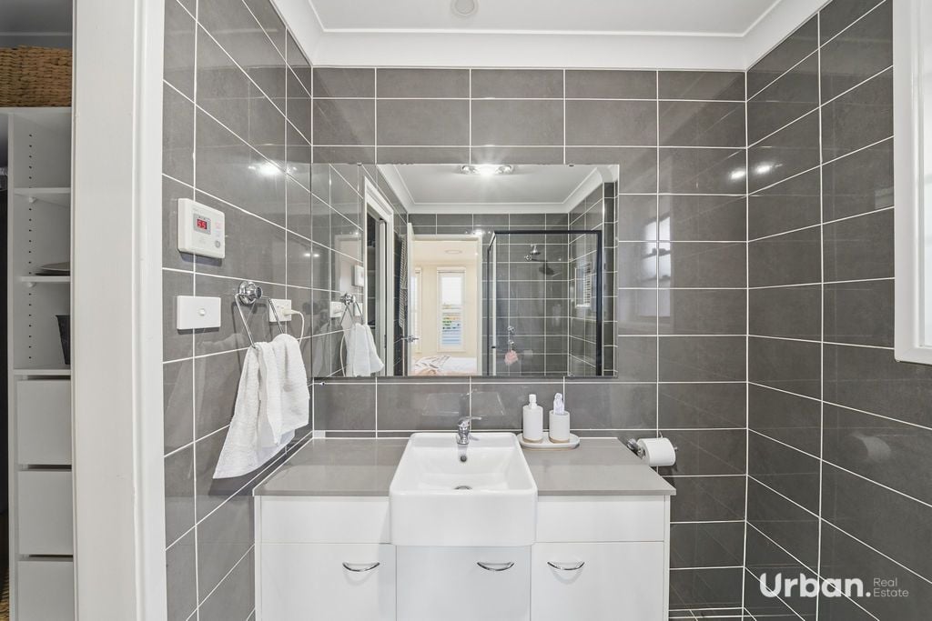 Oran Park 15 Matich Place