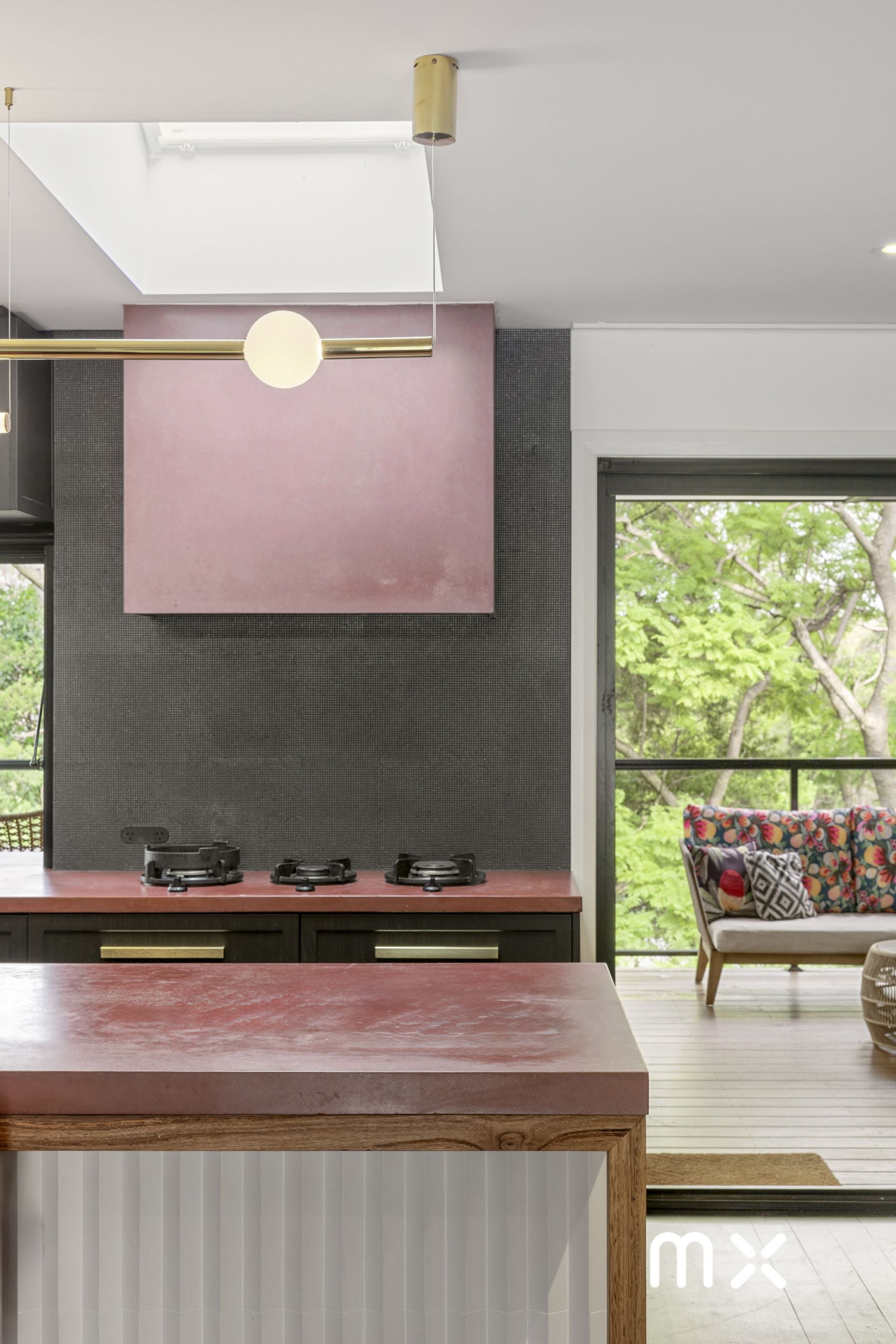 19 Bristol Parade, Farmborough Heights - Thumbnail 6