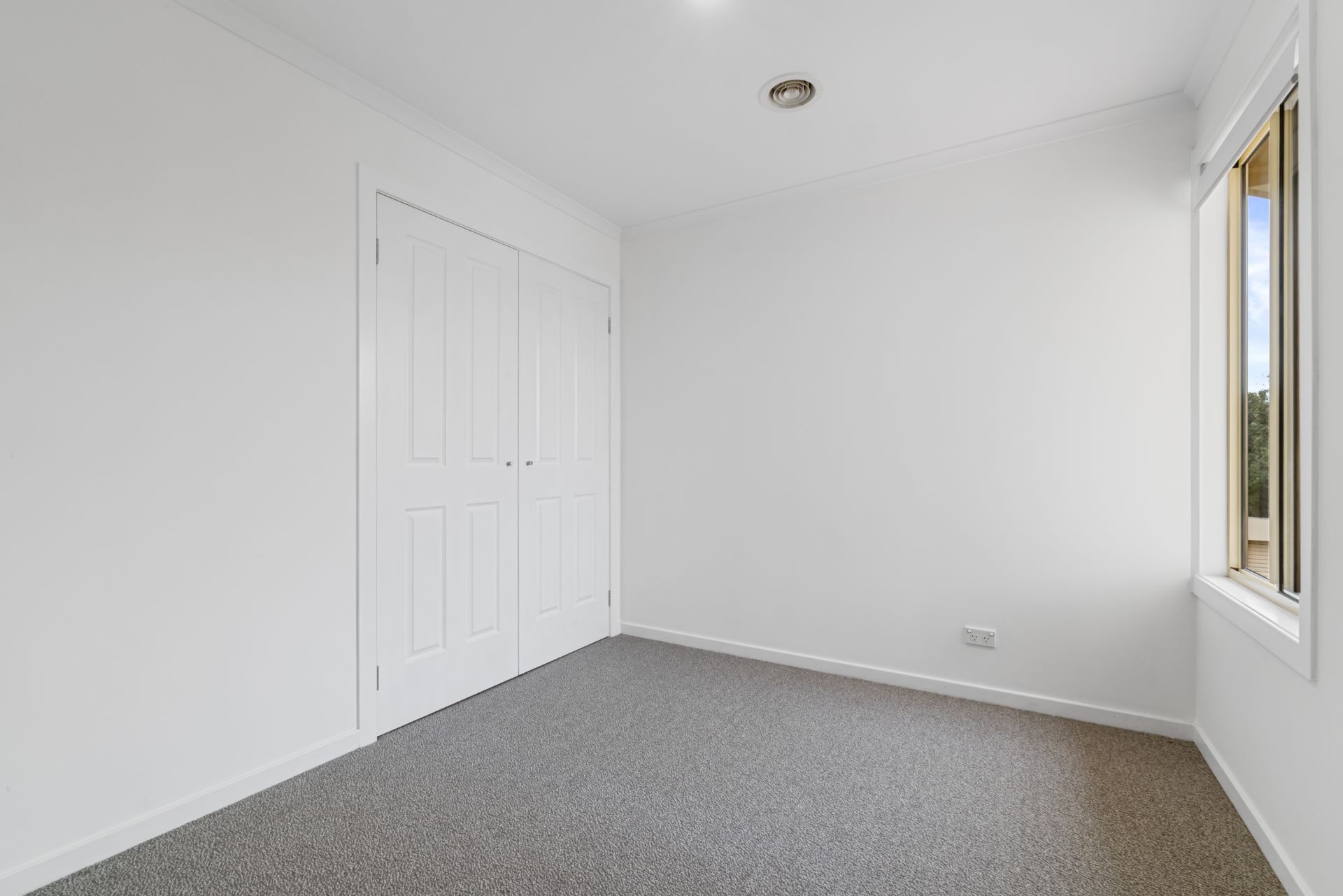 21 Pace Circuit, South Morang, South Morang - Thumbnail 8