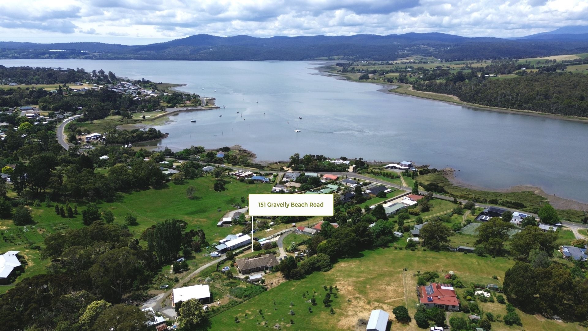 151 Gravelly Beach Road BLACKWALL, Blackwall - Thumbnail 2