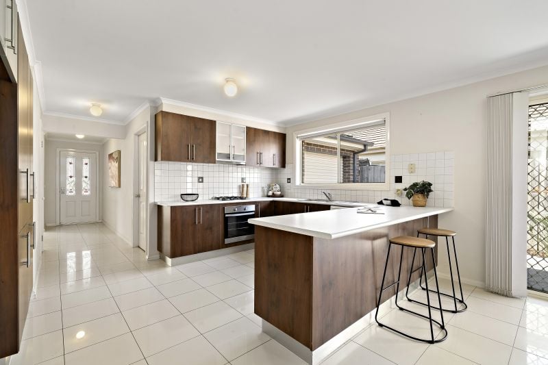 10 Ellendale Way, South Morang