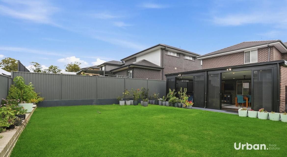 Middleton Grange 12 Flying Avenue