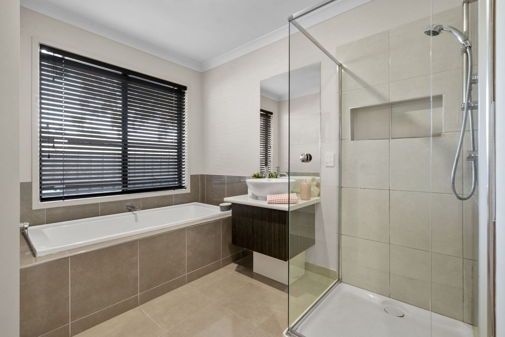 DISPLAY HOME STANDARDS