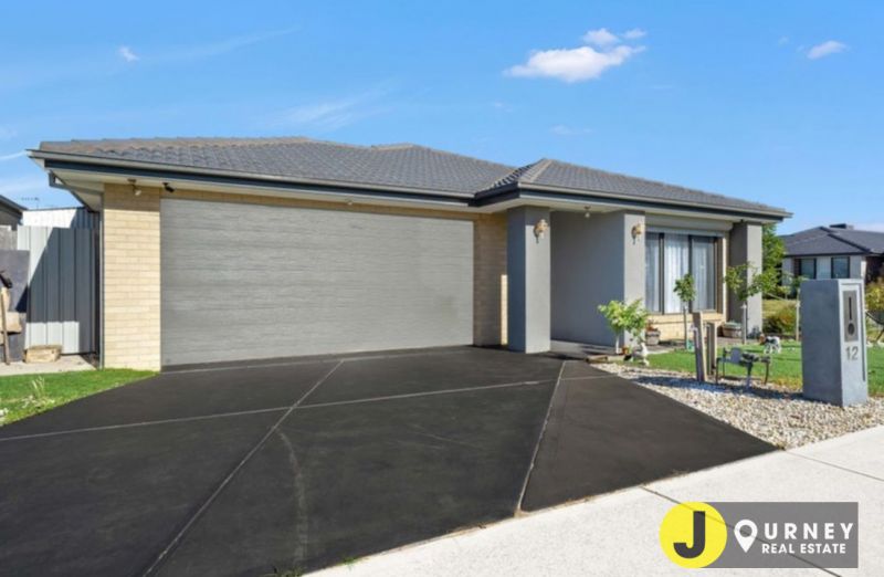 12 Caxton Close, Clyde VIC, Clyde - Image 1