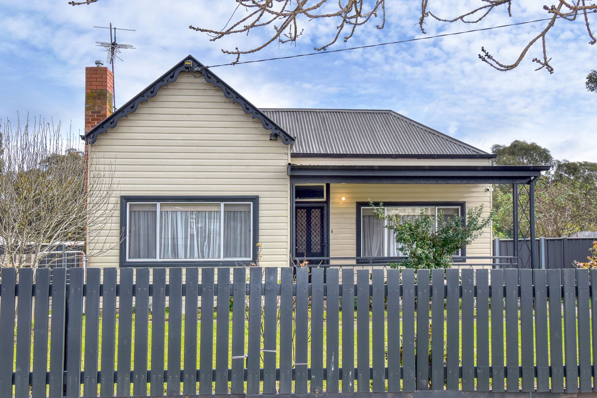 52 Derby Road, Maryborough - Thumbnail 2