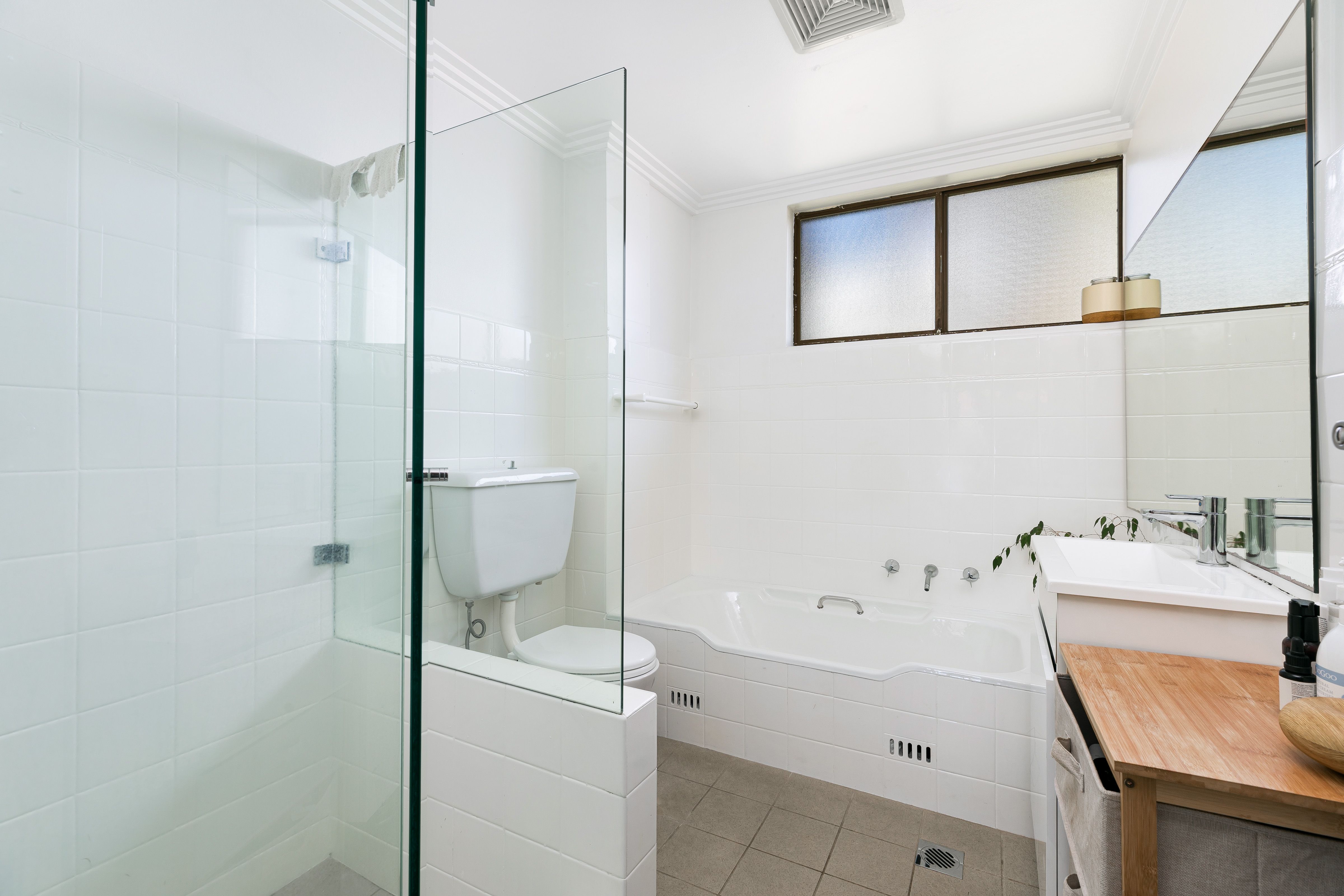 2/30 Ozone Street CRONULLA 2230