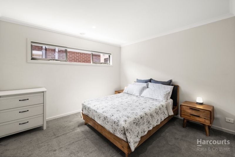 12 Versteegen Street, Fraser Rise