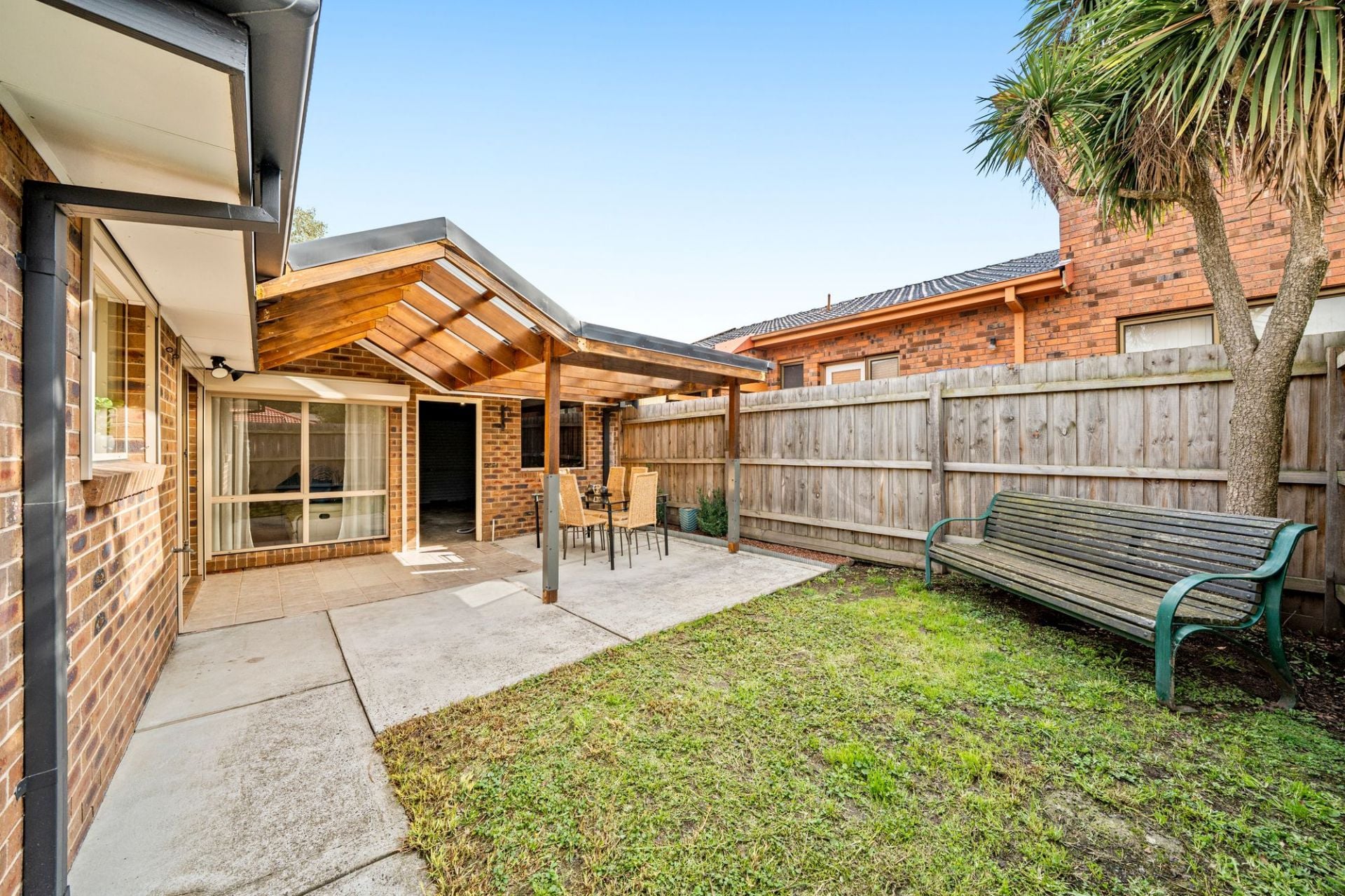 Freestanding, Low-Maintenance Living in a Prime Court Location