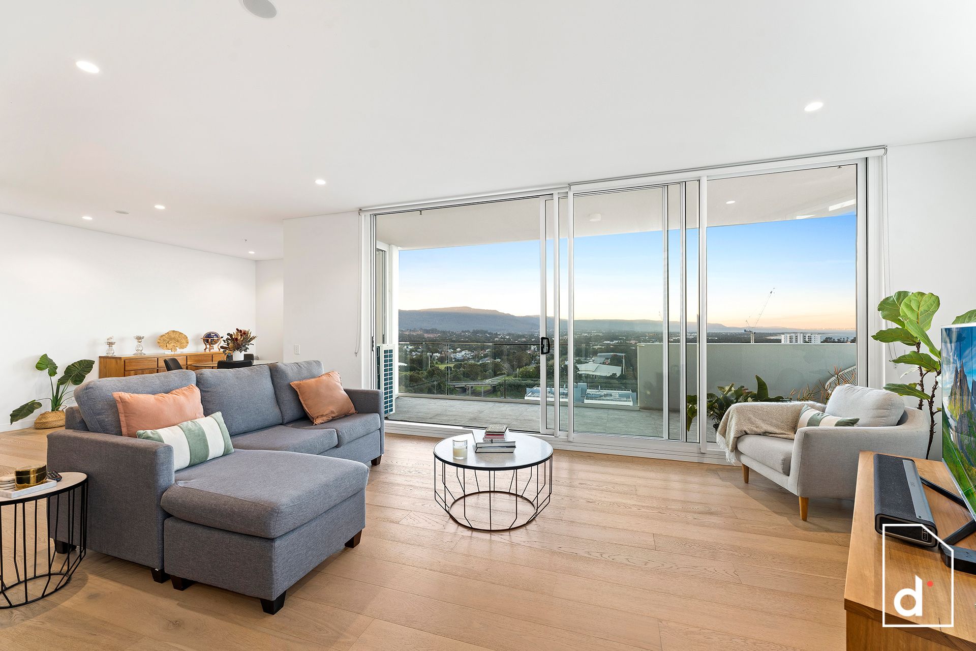 1403/26 Young Street, Wollongong NSW