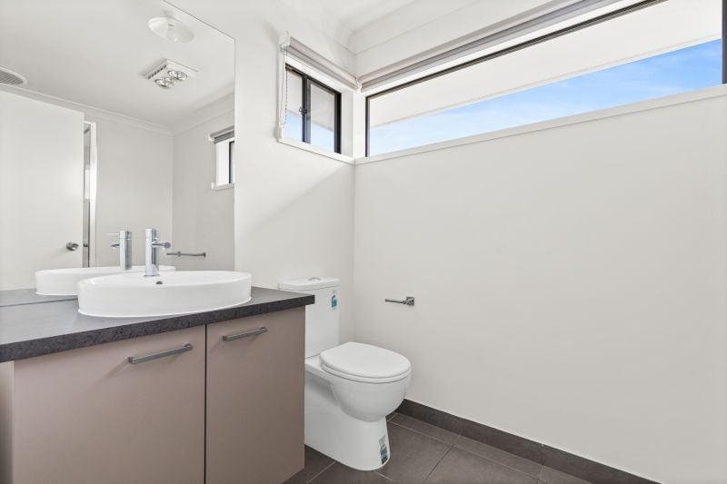 11 Barkers Crescent, Mickleham