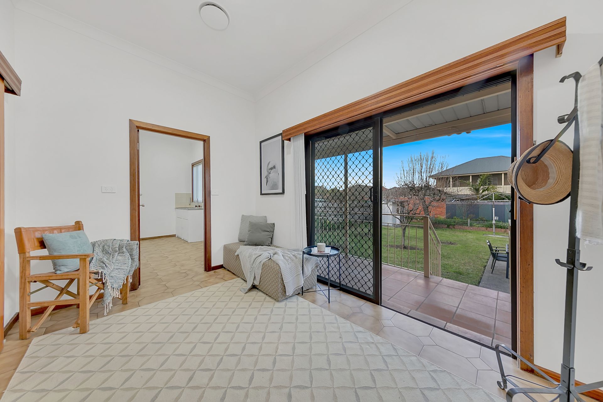 The Prestige Of OAKHILL / The Power of Land