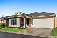 32 Cabernet Drive, Somerville VIC, Somerville - Image 1
