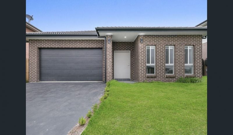Luxury Living in a Peaceful Parkside Setting