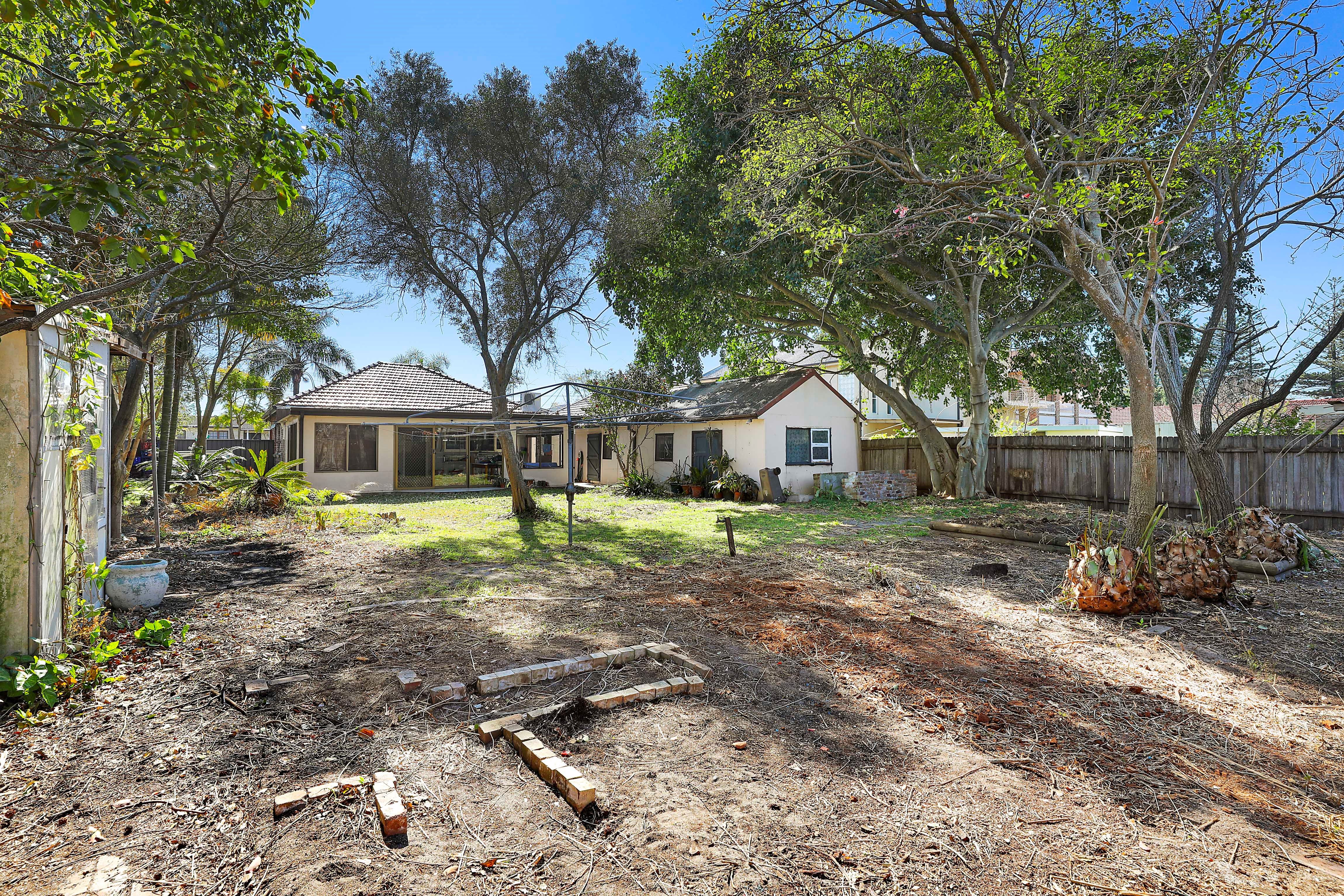 10 Burlington Street MONTEREY 2217