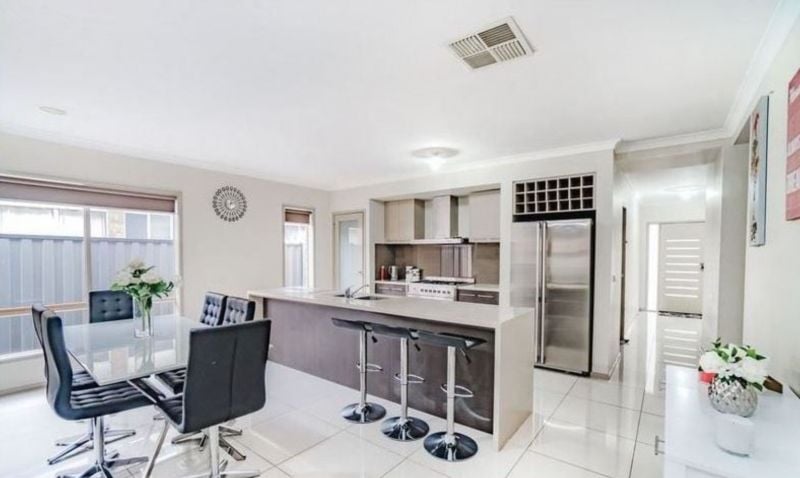 9 Falls Avenue, Craigieburn