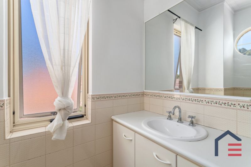 2/63 First Av, Mount Lawley