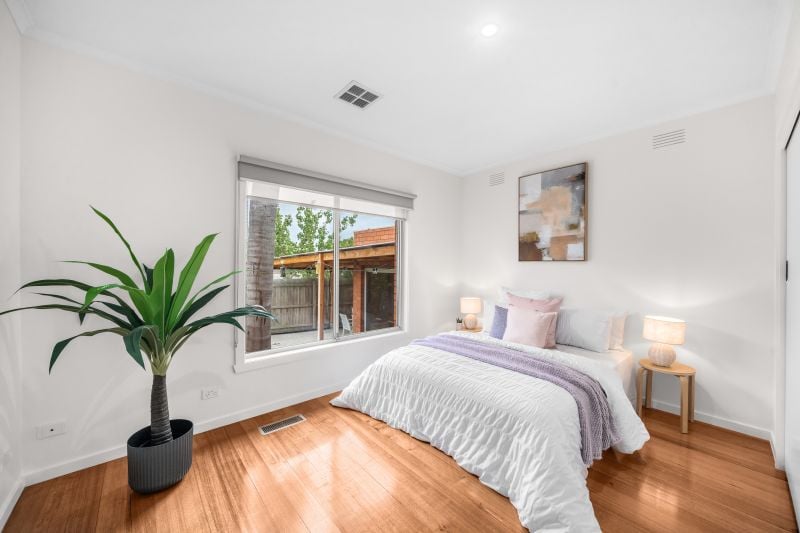 11 Falcon Street, Thomastown