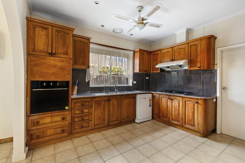 8 Gratwick Street, Lalor