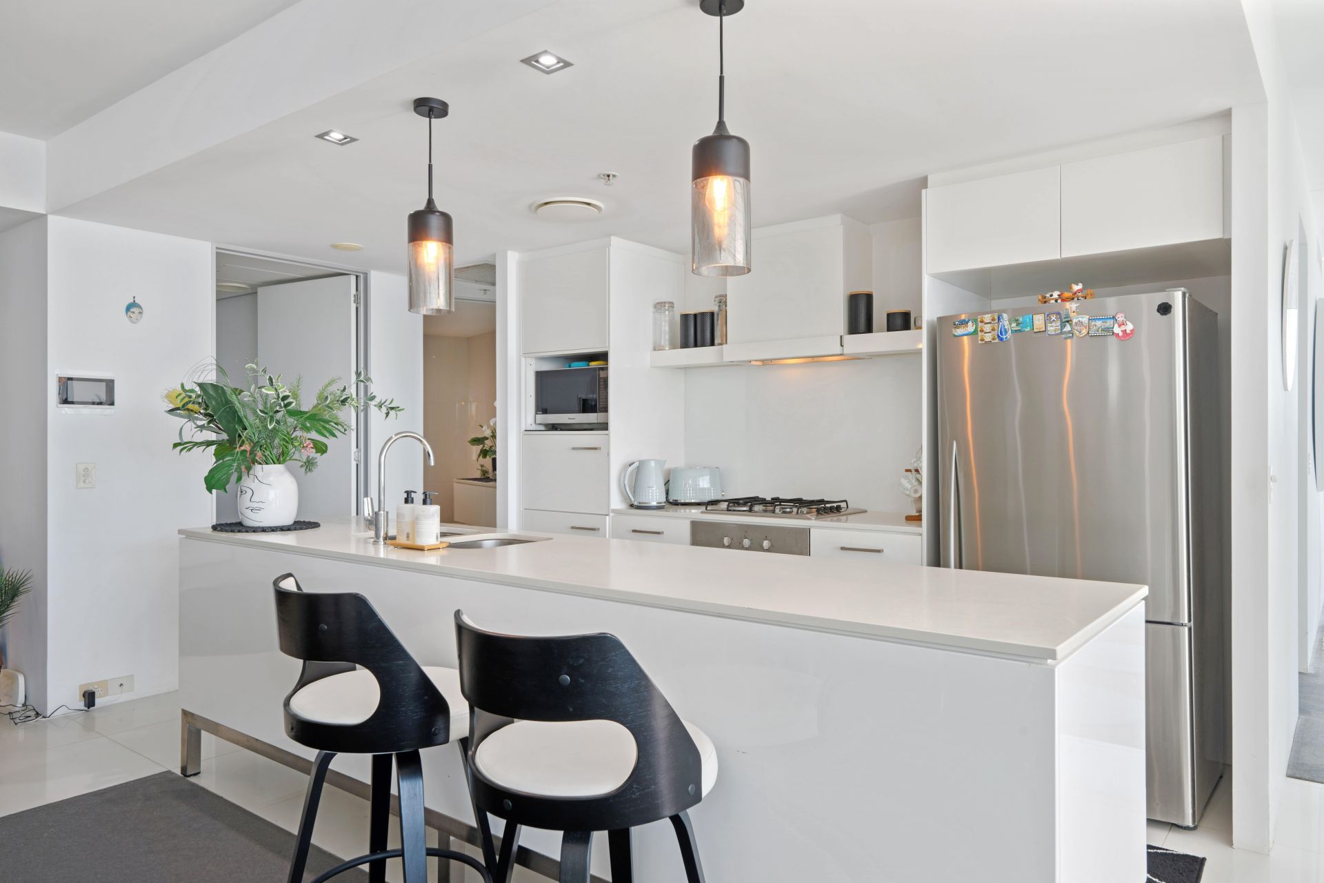 2401/9 Hamilton Avenue, Surfers Paradise - Thumbnail 5