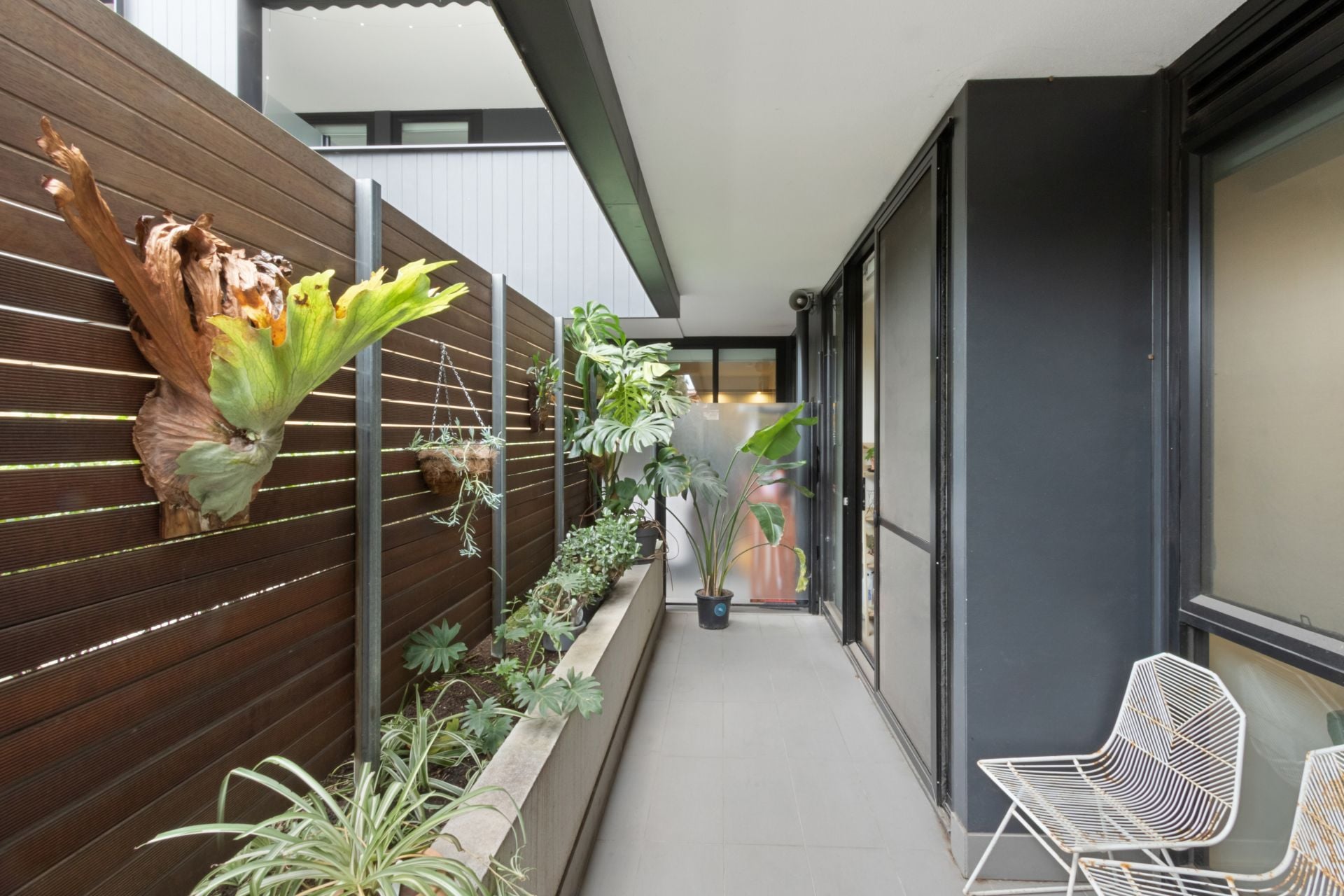 Modern 1 Bedroom Apartment in Vibrant Northcote