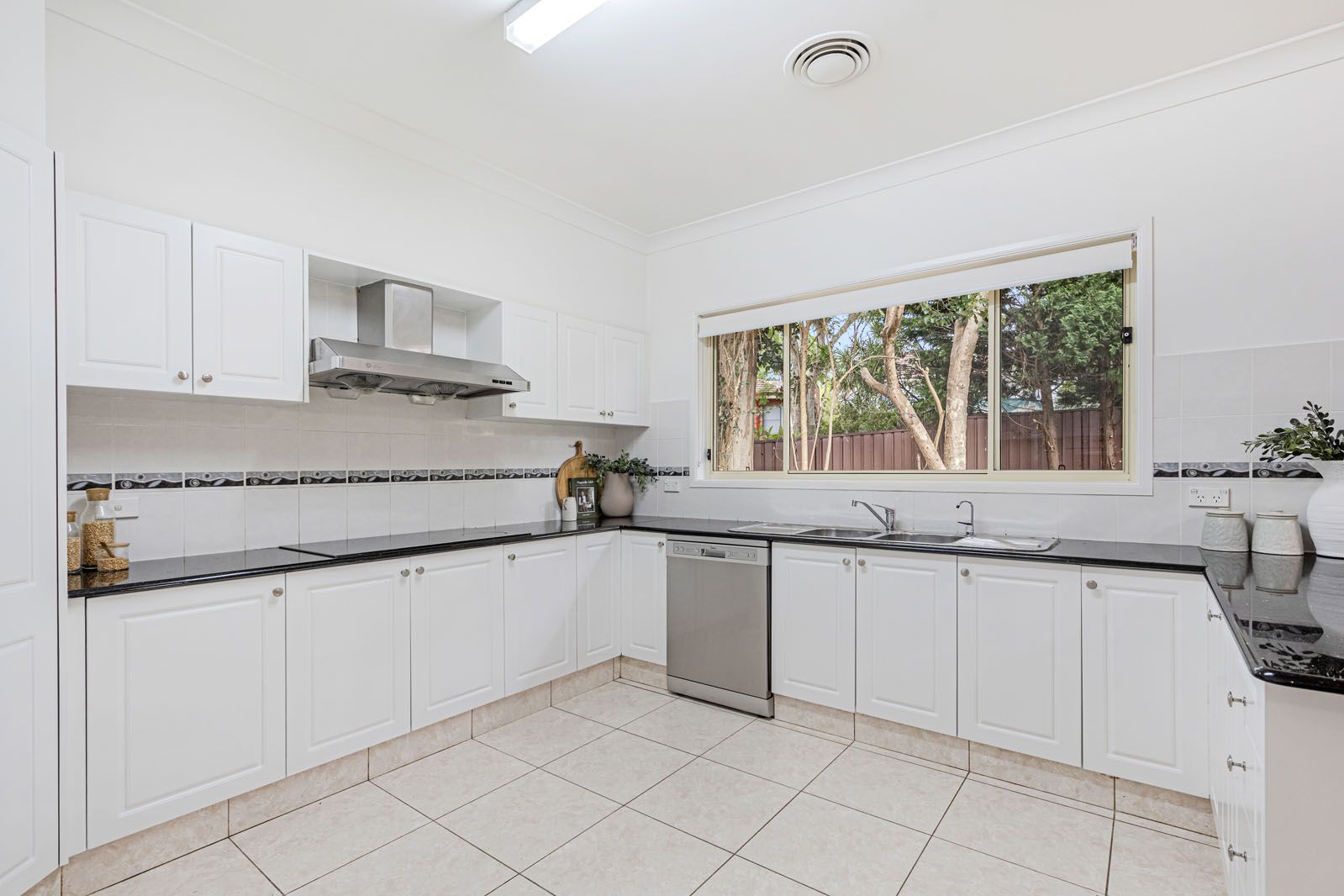 4 Riviera Avenue, North Rocks, North Rocks - Thumbnail 5